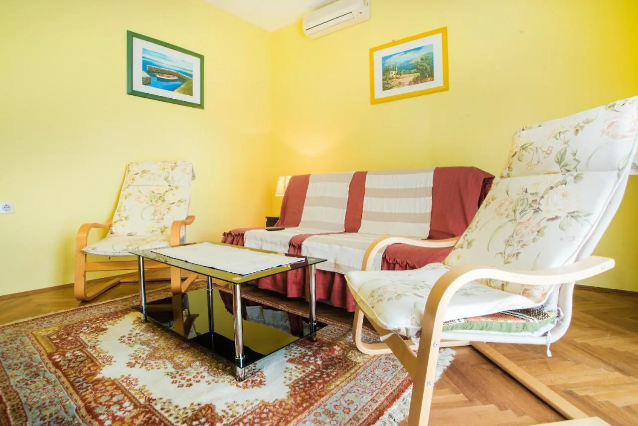 Apartments Karmelic Malinska