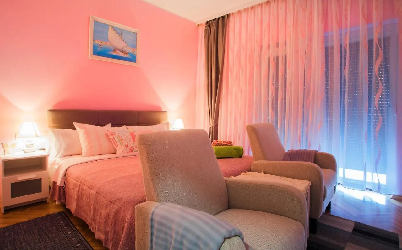 Apartments Karmelic Malinska